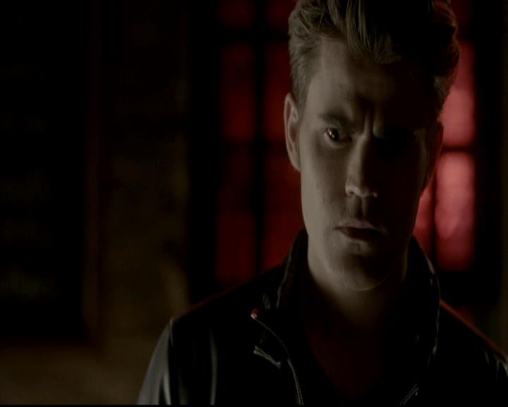 VampireDiariesWorld-dot-org_4x08WellAlwaysHaveBourbonStreet1626.jpg