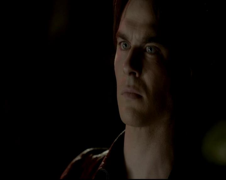 VampireDiariesWorld-dot-org_4x08WellAlwaysHaveBourbonStreet1636.jpg