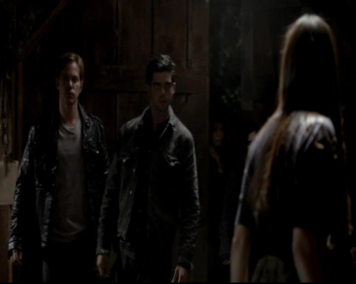 VampireDiariesWorld-dot-org_4x08WellAlwaysHaveBourbonStreet1663.jpg