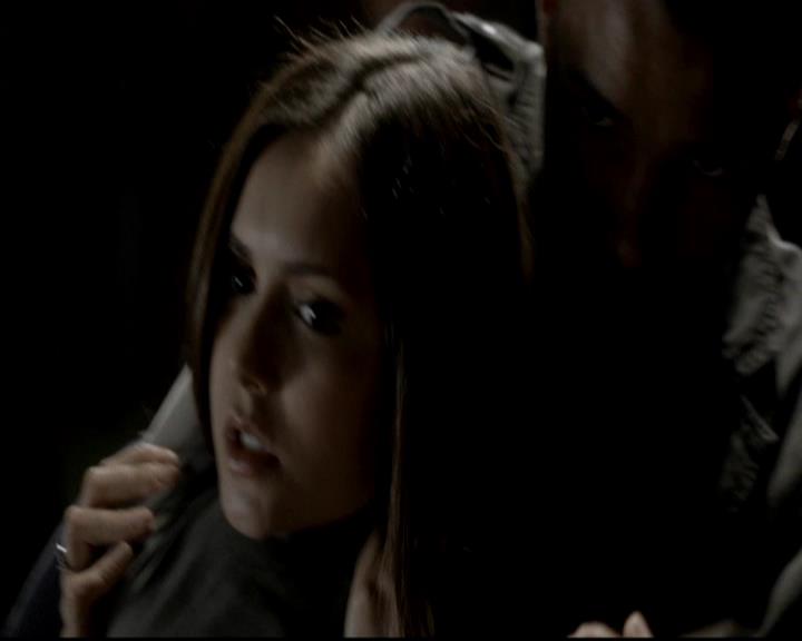 VampireDiariesWorld-dot-org_4x08WellAlwaysHaveBourbonStreet1674.jpg