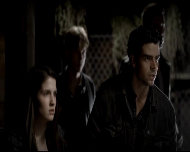 VampireDiariesWorld-dot-org_4x08WellAlwaysHaveBourbonStreet1704.jpg