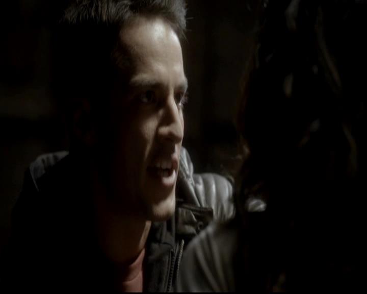 VampireDiariesWorld-dot-org_4x08WellAlwaysHaveBourbonStreet1707.jpg