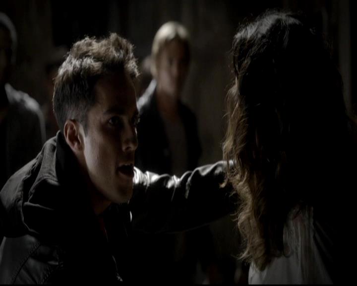 VampireDiariesWorld-dot-org_4x08WellAlwaysHaveBourbonStreet1716.jpg