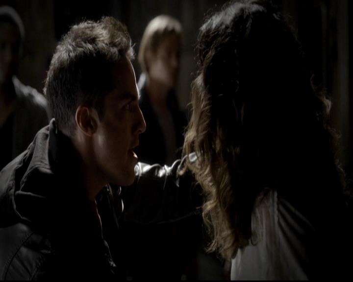 VampireDiariesWorld-dot-org_4x08WellAlwaysHaveBourbonStreet1717.jpg