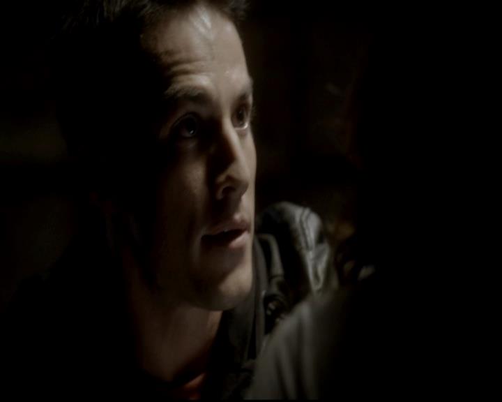 VampireDiariesWorld-dot-org_4x08WellAlwaysHaveBourbonStreet1724.jpg