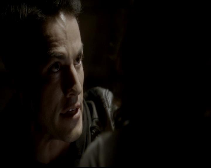 VampireDiariesWorld-dot-org_4x08WellAlwaysHaveBourbonStreet1725.jpg