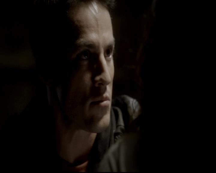 VampireDiariesWorld-dot-org_4x08WellAlwaysHaveBourbonStreet1730.jpg