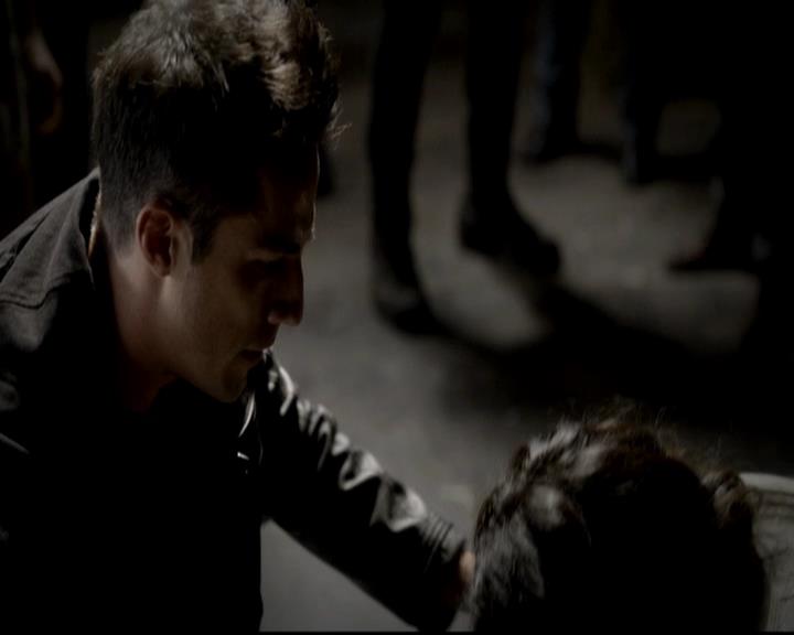 VampireDiariesWorld-dot-org_4x08WellAlwaysHaveBourbonStreet1740.jpg