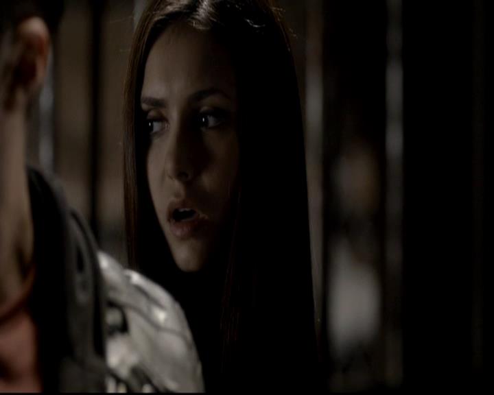 VampireDiariesWorld-dot-org_4x08WellAlwaysHaveBourbonStreet1756.jpg