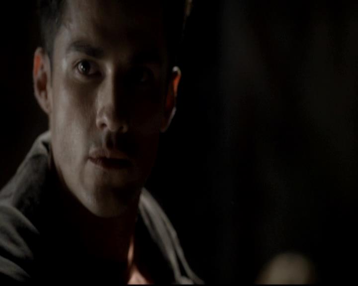 VampireDiariesWorld-dot-org_4x08WellAlwaysHaveBourbonStreet1757.jpg