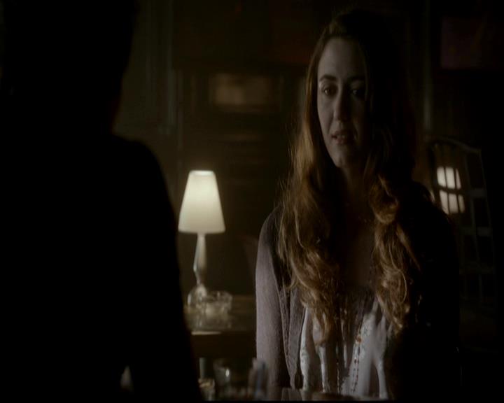 VampireDiariesWorld-dot-org_4x08WellAlwaysHaveBourbonStreet1767.jpg