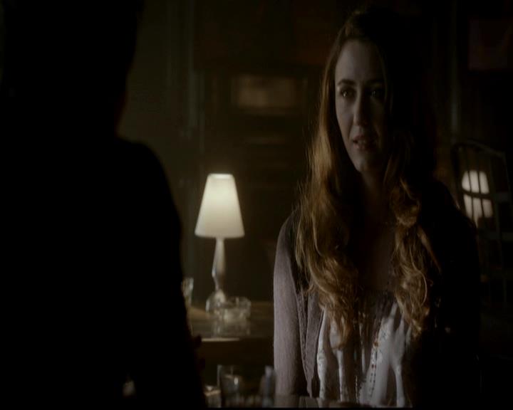 VampireDiariesWorld-dot-org_4x08WellAlwaysHaveBourbonStreet1769.jpg