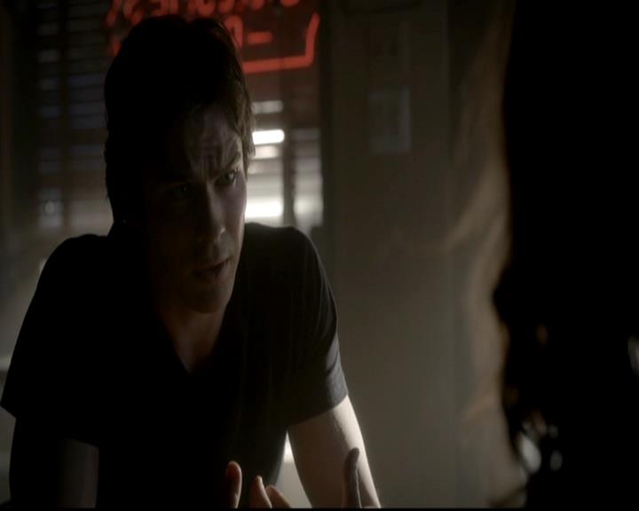 VampireDiariesWorld-dot-org_4x08WellAlwaysHaveBourbonStreet1770.jpg