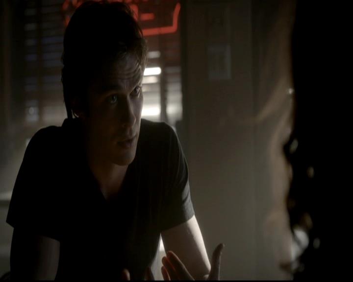 VampireDiariesWorld-dot-org_4x08WellAlwaysHaveBourbonStreet1772.jpg