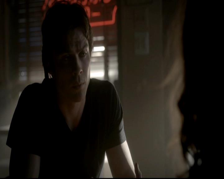 VampireDiariesWorld-dot-org_4x08WellAlwaysHaveBourbonStreet1775.jpg