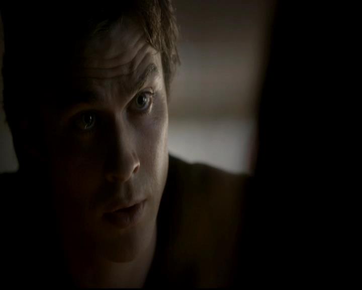 VampireDiariesWorld-dot-org_4x08WellAlwaysHaveBourbonStreet1777.jpg