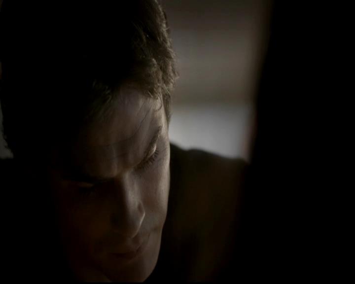 VampireDiariesWorld-dot-org_4x08WellAlwaysHaveBourbonStreet1778.jpg