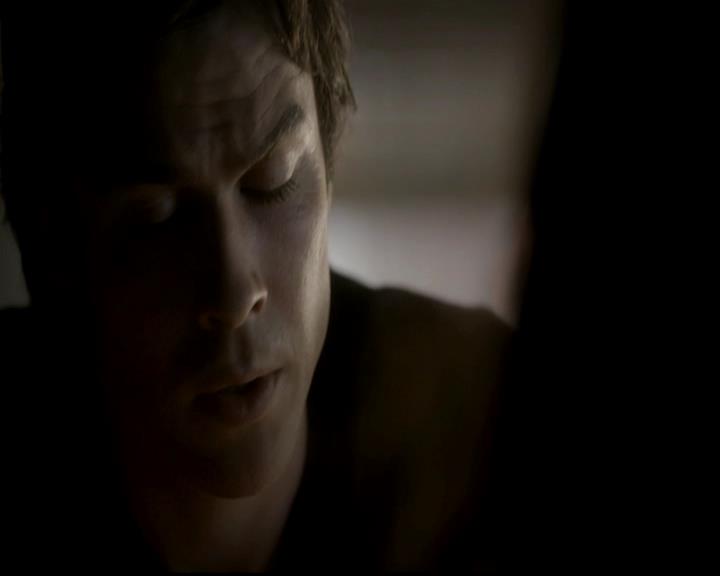 VampireDiariesWorld-dot-org_4x08WellAlwaysHaveBourbonStreet1780.jpg