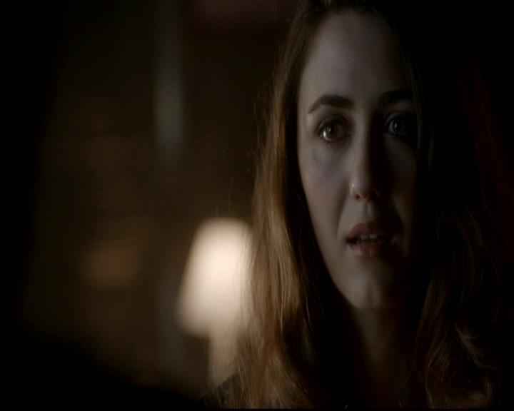 VampireDiariesWorld-dot-org_4x08WellAlwaysHaveBourbonStreet1793.jpg