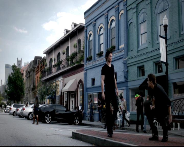 VampireDiariesWorld-dot-org_4x08WellAlwaysHaveBourbonStreet1829.jpg