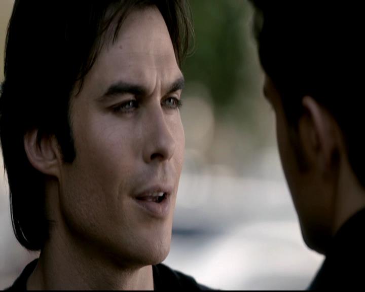 VampireDiariesWorld-dot-org_4x08WellAlwaysHaveBourbonStreet1839.jpg