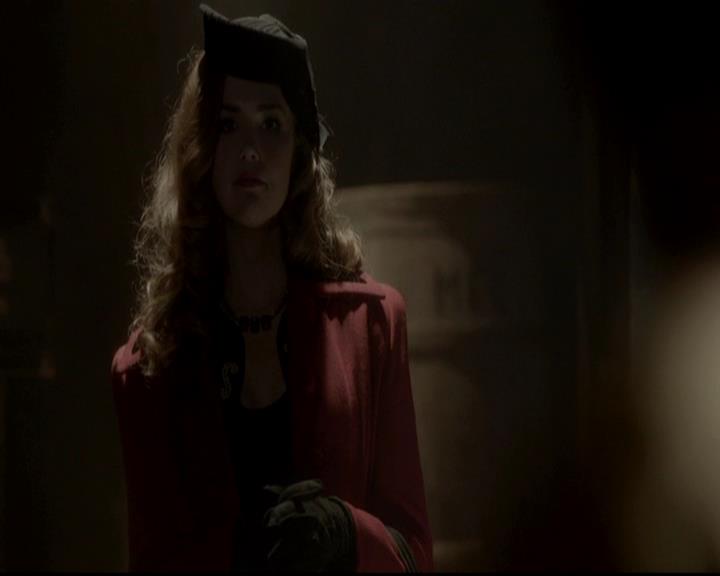 VampireDiariesWorld-dot-org_4x08WellAlwaysHaveBourbonStreet1883.jpg