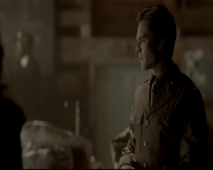 VampireDiariesWorld-dot-org_4x08WellAlwaysHaveBourbonStreet1894.jpg