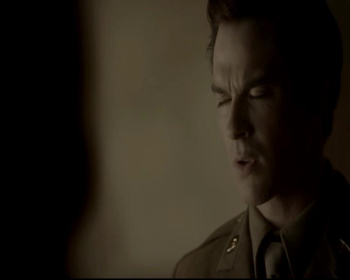 VampireDiariesWorld-dot-org_4x08WellAlwaysHaveBourbonStreet1910.jpg