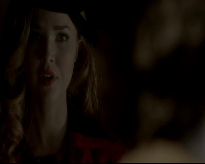 VampireDiariesWorld-dot-org_4x08WellAlwaysHaveBourbonStreet1912.jpg