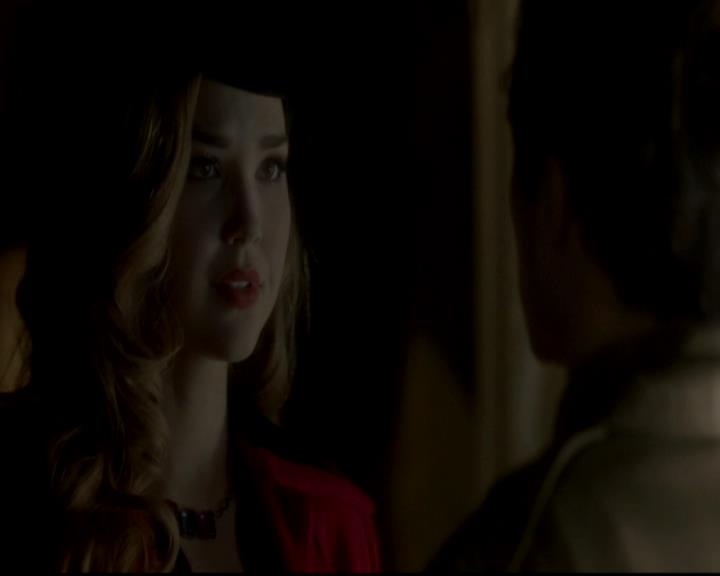 VampireDiariesWorld-dot-org_4x08WellAlwaysHaveBourbonStreet1926.jpg