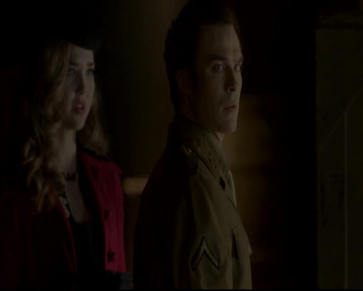 VampireDiariesWorld-dot-org_4x08WellAlwaysHaveBourbonStreet1935.jpg