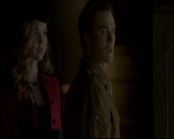 VampireDiariesWorld-dot-org_4x08WellAlwaysHaveBourbonStreet1936.jpg