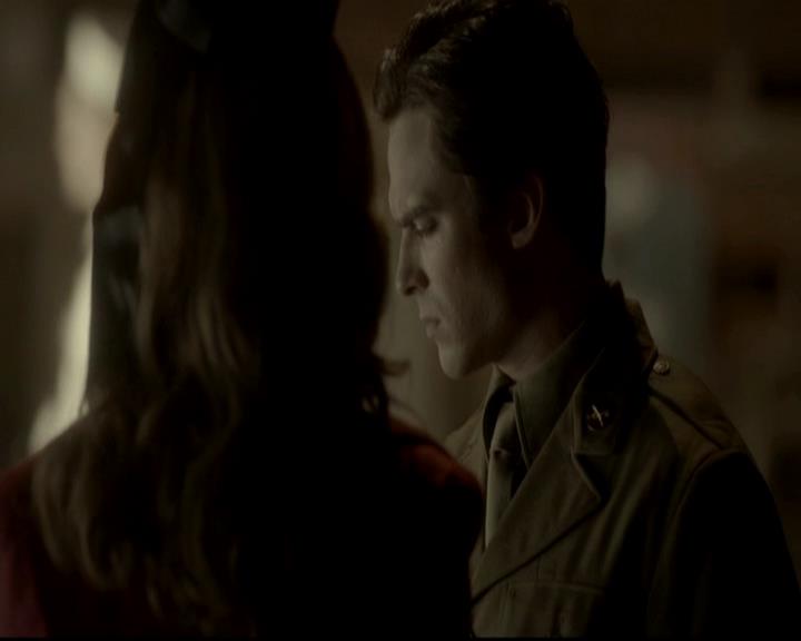 VampireDiariesWorld-dot-org_4x08WellAlwaysHaveBourbonStreet1945.jpg