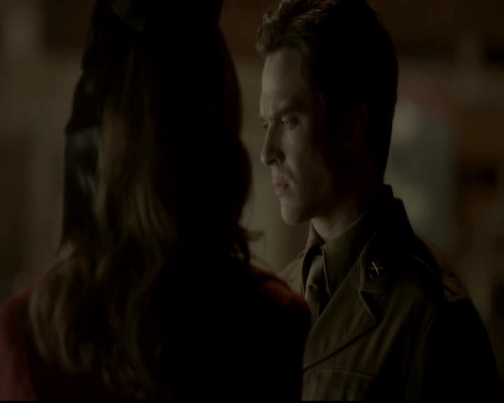 VampireDiariesWorld-dot-org_4x08WellAlwaysHaveBourbonStreet1946.jpg