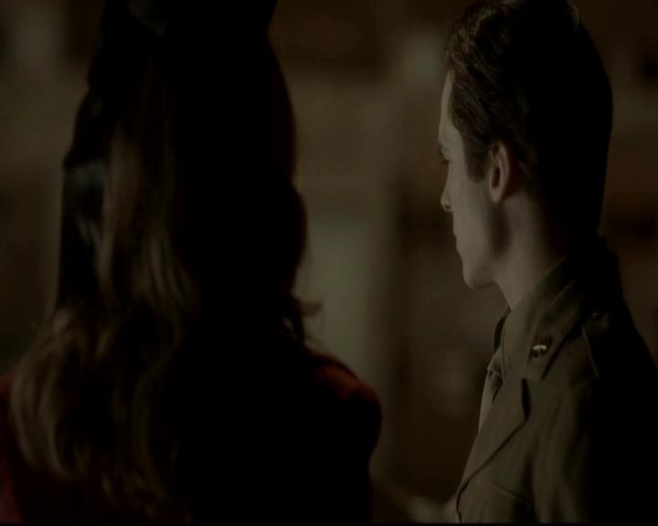 VampireDiariesWorld-dot-org_4x08WellAlwaysHaveBourbonStreet1948.jpg