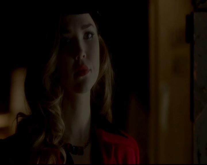 VampireDiariesWorld-dot-org_4x08WellAlwaysHaveBourbonStreet1959.jpg