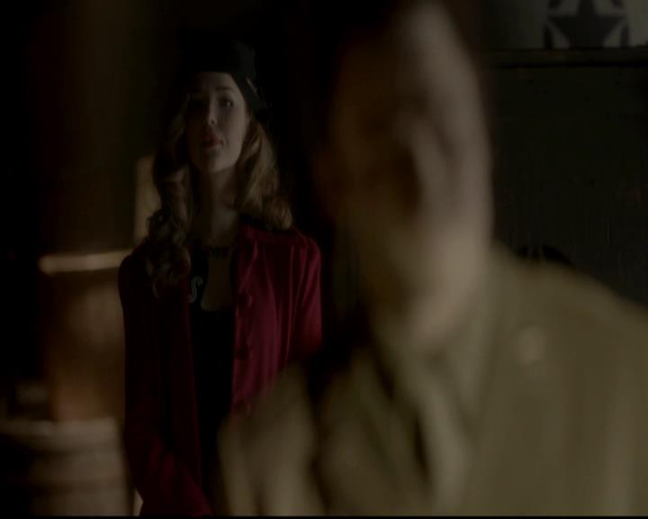 VampireDiariesWorld-dot-org_4x08WellAlwaysHaveBourbonStreet1969.jpg