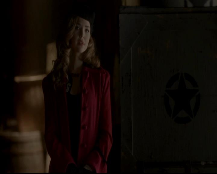 VampireDiariesWorld-dot-org_4x08WellAlwaysHaveBourbonStreet1971.jpg