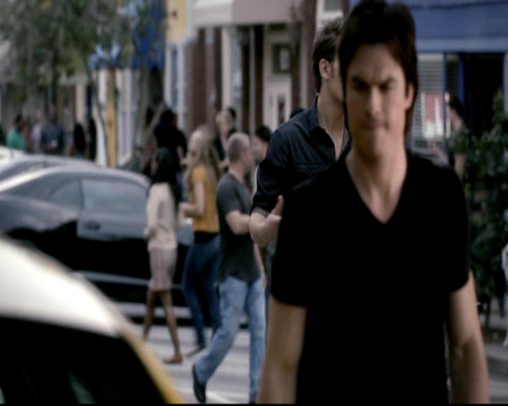 VampireDiariesWorld-dot-org_4x08WellAlwaysHaveBourbonStreet1979.jpg