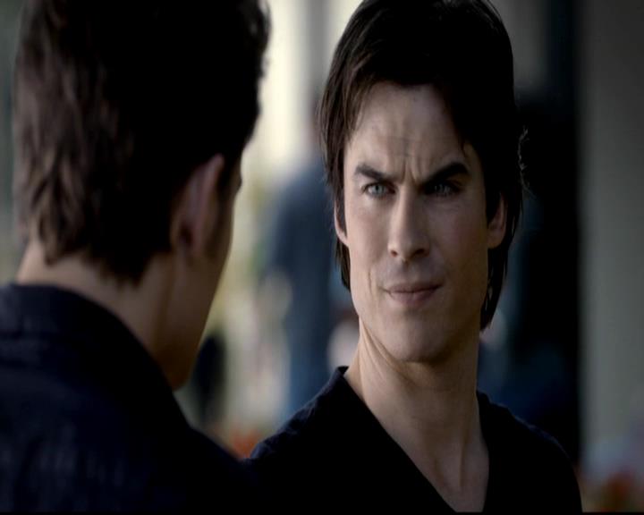 VampireDiariesWorld-dot-org_4x08WellAlwaysHaveBourbonStreet1994.jpg