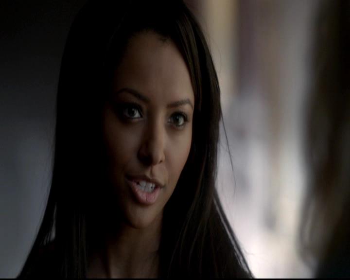 VampireDiariesWorld-dot-org_4x08WellAlwaysHaveBourbonStreet2063.jpg