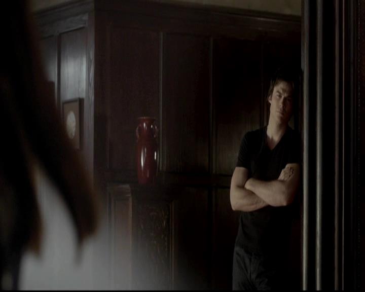 VampireDiariesWorld-dot-org_4x08WellAlwaysHaveBourbonStreet2178.jpg