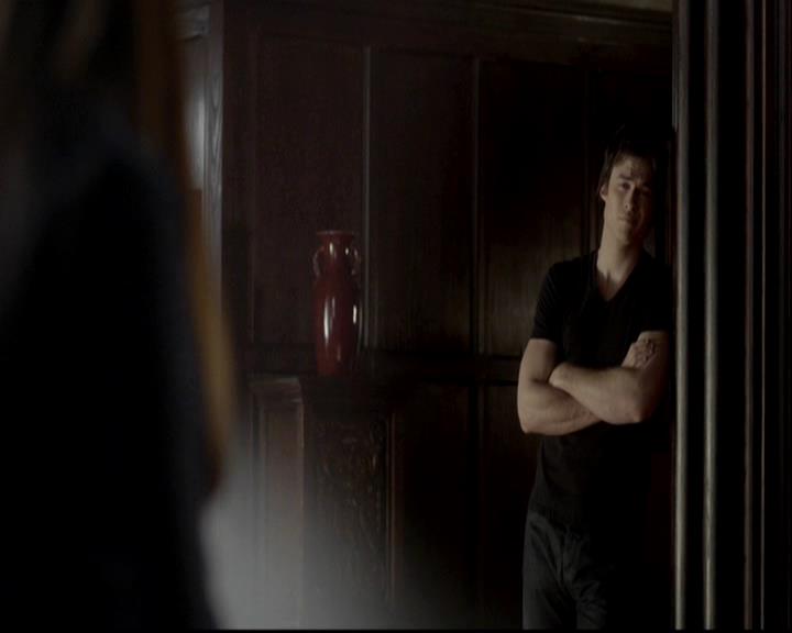 VampireDiariesWorld-dot-org_4x08WellAlwaysHaveBourbonStreet2179.jpg