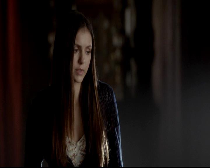 VampireDiariesWorld-dot-org_4x08WellAlwaysHaveBourbonStreet2189.jpg