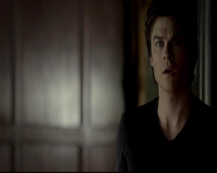 VampireDiariesWorld-dot-org_4x08WellAlwaysHaveBourbonStreet2191.jpg