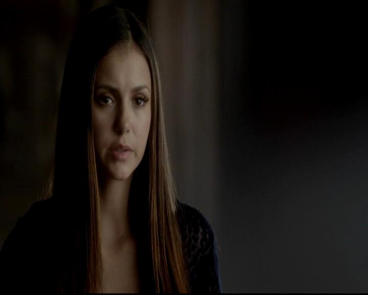 VampireDiariesWorld-dot-org_4x08WellAlwaysHaveBourbonStreet2193.jpg