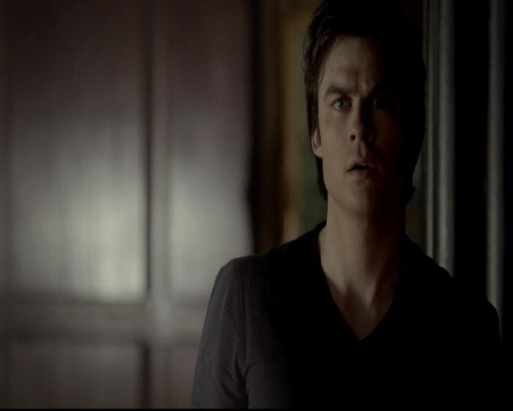 VampireDiariesWorld-dot-org_4x08WellAlwaysHaveBourbonStreet2194.jpg