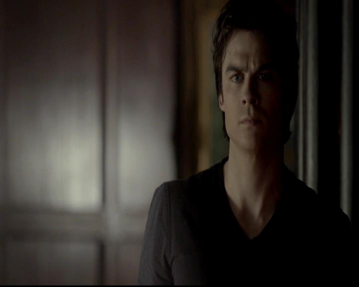 VampireDiariesWorld-dot-org_4x08WellAlwaysHaveBourbonStreet2196.jpg