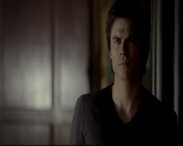 VampireDiariesWorld-dot-org_4x08WellAlwaysHaveBourbonStreet2199.jpg