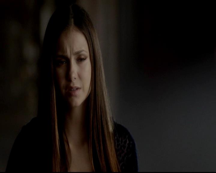 VampireDiariesWorld-dot-org_4x08WellAlwaysHaveBourbonStreet2200.jpg